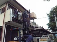 フォークリフトでお引越し