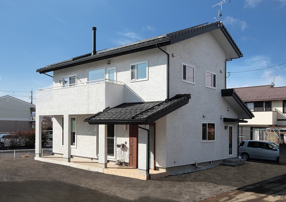 グランドピアノが置かれた、音楽と暮らしが調和する住まい