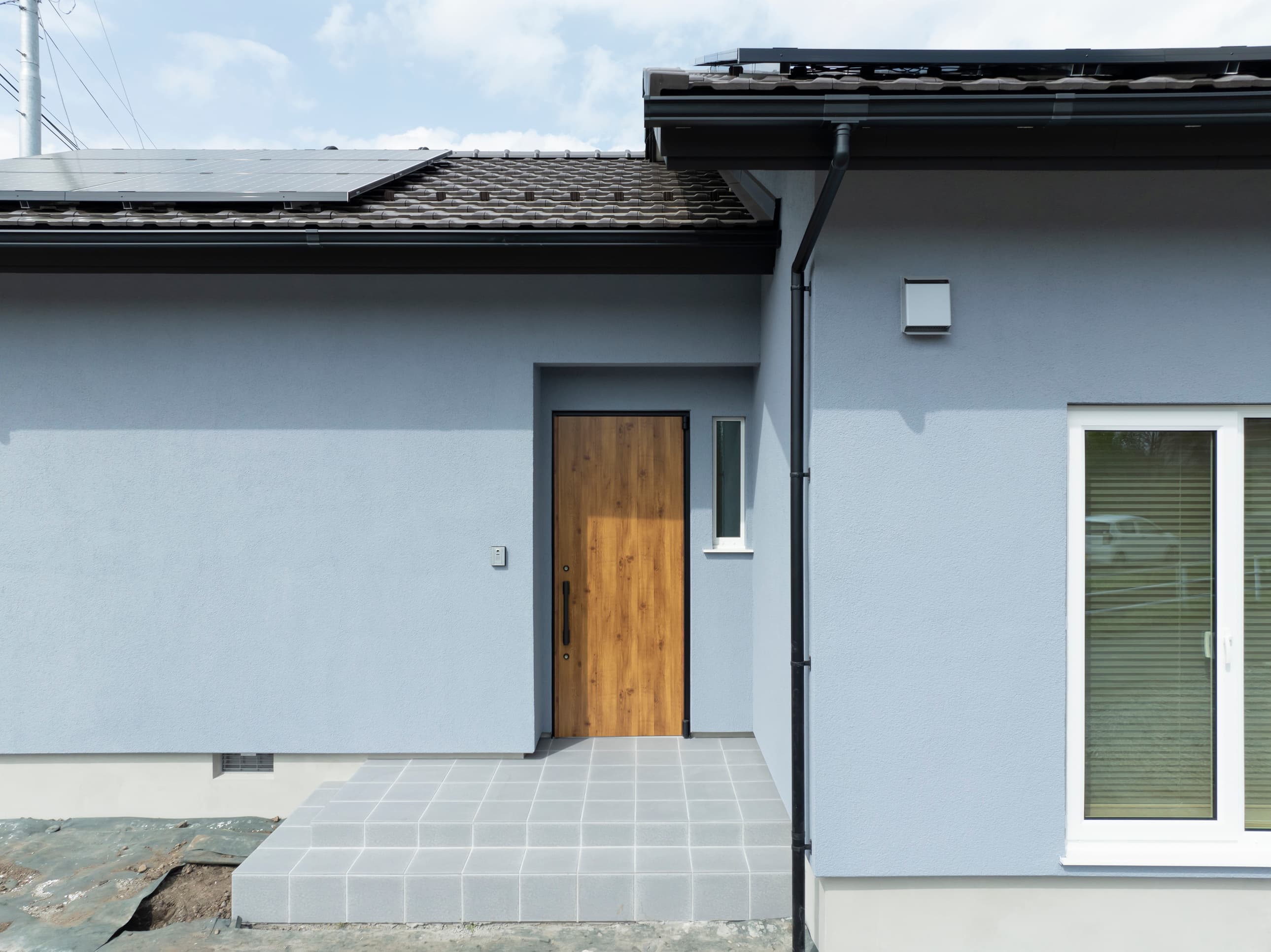 自然素材で統一された機能と美しさを両立する住まい