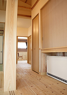 S様邸無垢の床材