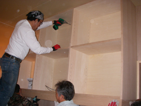 天鷹酒造様棚取り付け