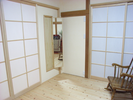 姿見を開いたところ