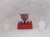 かまくらの中のお雛様