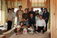 上棟式の参加者全員で