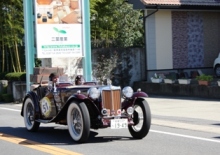 茶色のクラシックカー