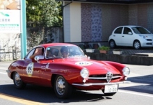 赤いクラシックカー２