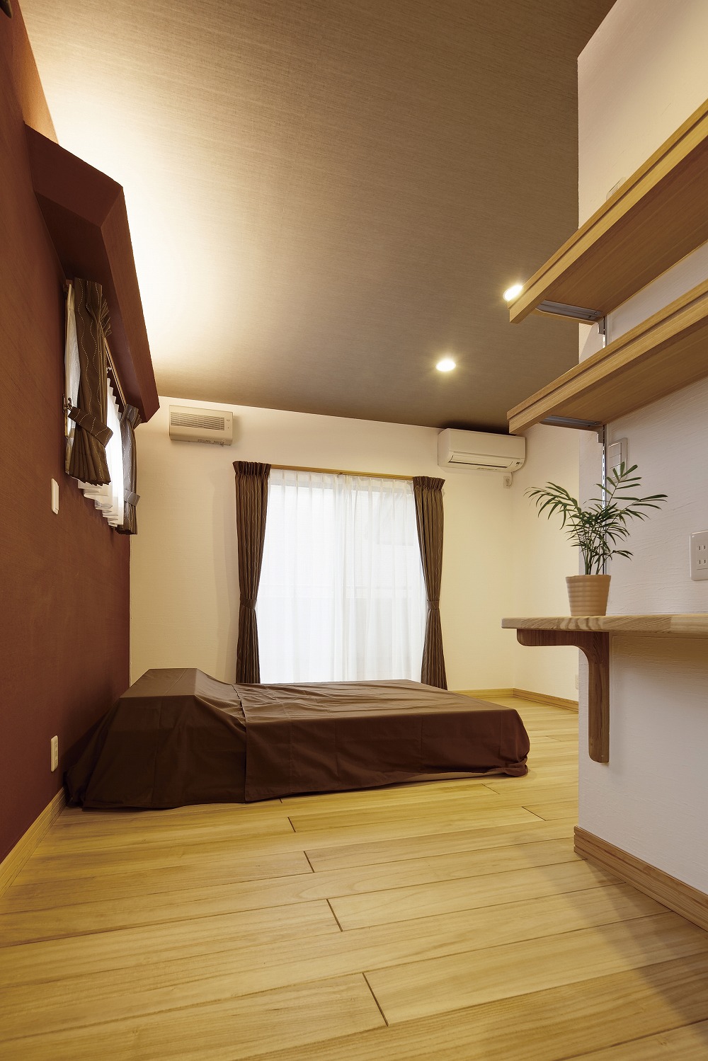 天然木の風合いを活かした、家族が集う吹き抜けリビングの家 - photo 2