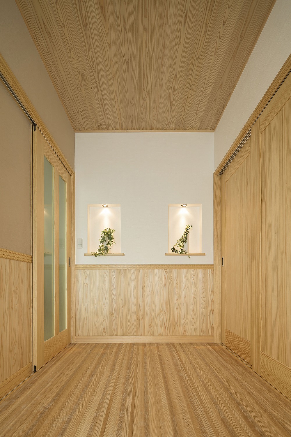 すだれ天井の和室と吹き抜けが調和する住まい - photo 9