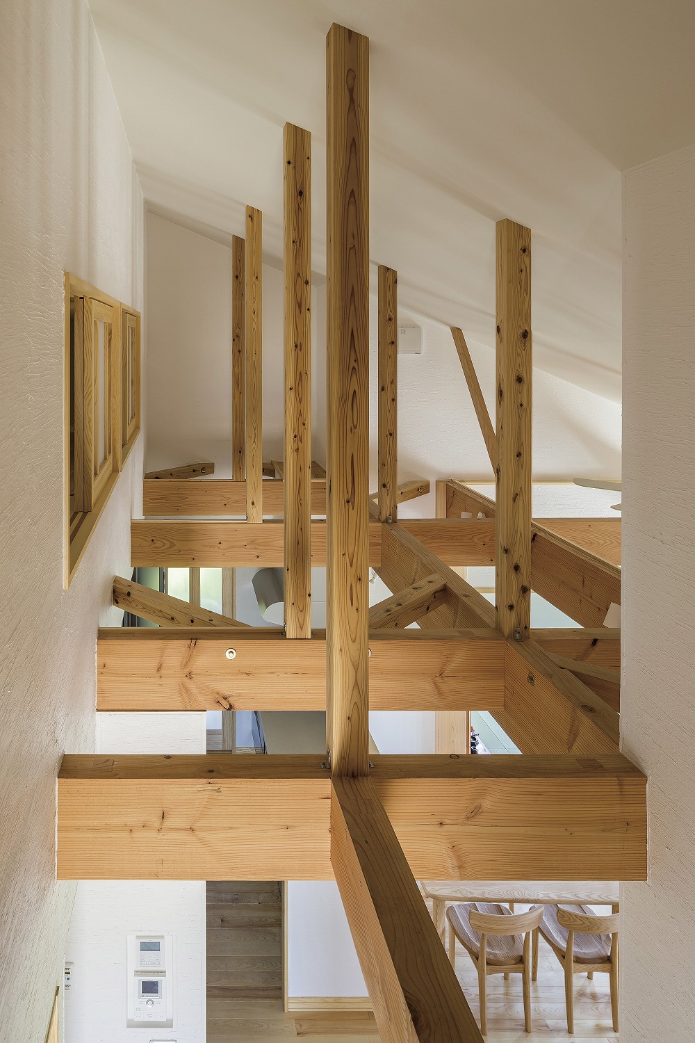 構造美を活かした、環境に配慮したナチュラル住宅 - photo 9