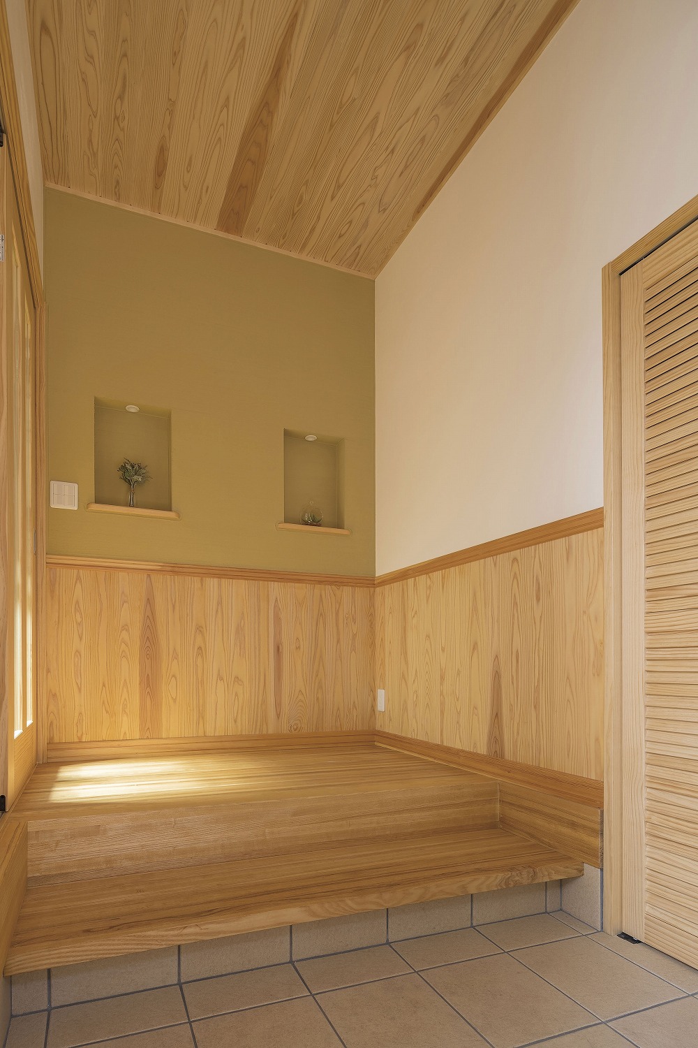 ラウンジチェアとワークスペースが一体となった多機能LDKの家 - photo 8