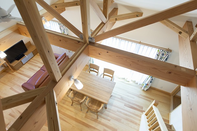 ウッドデッキが広がる、田園風景のある家 - photo 4