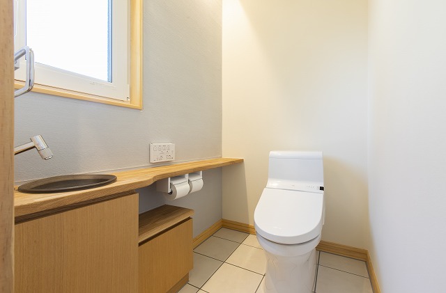 ウッドデッキが広がる、田園風景のある家 - photo 12