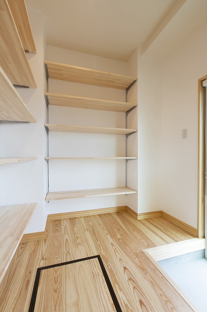 素材の特性を活かしたエアコンに頼らない温熱環境の家 - photo 12