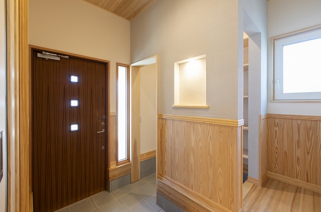 自然素材の力で快適性を実現 ─ 無垢材・漆喰・畳が調和する家 - photo 6