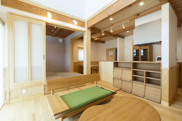 構造美と採光設計が調和する空間の広がりを感じる家 - photo 4