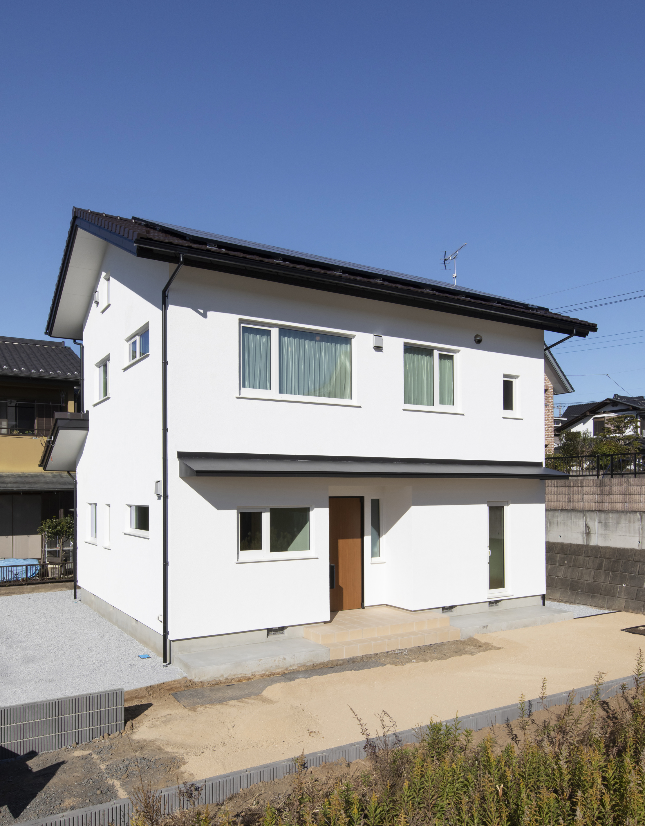 網代天井と小上がりの和室が織りなす伝統とモダンが融合する空間 - photo 1