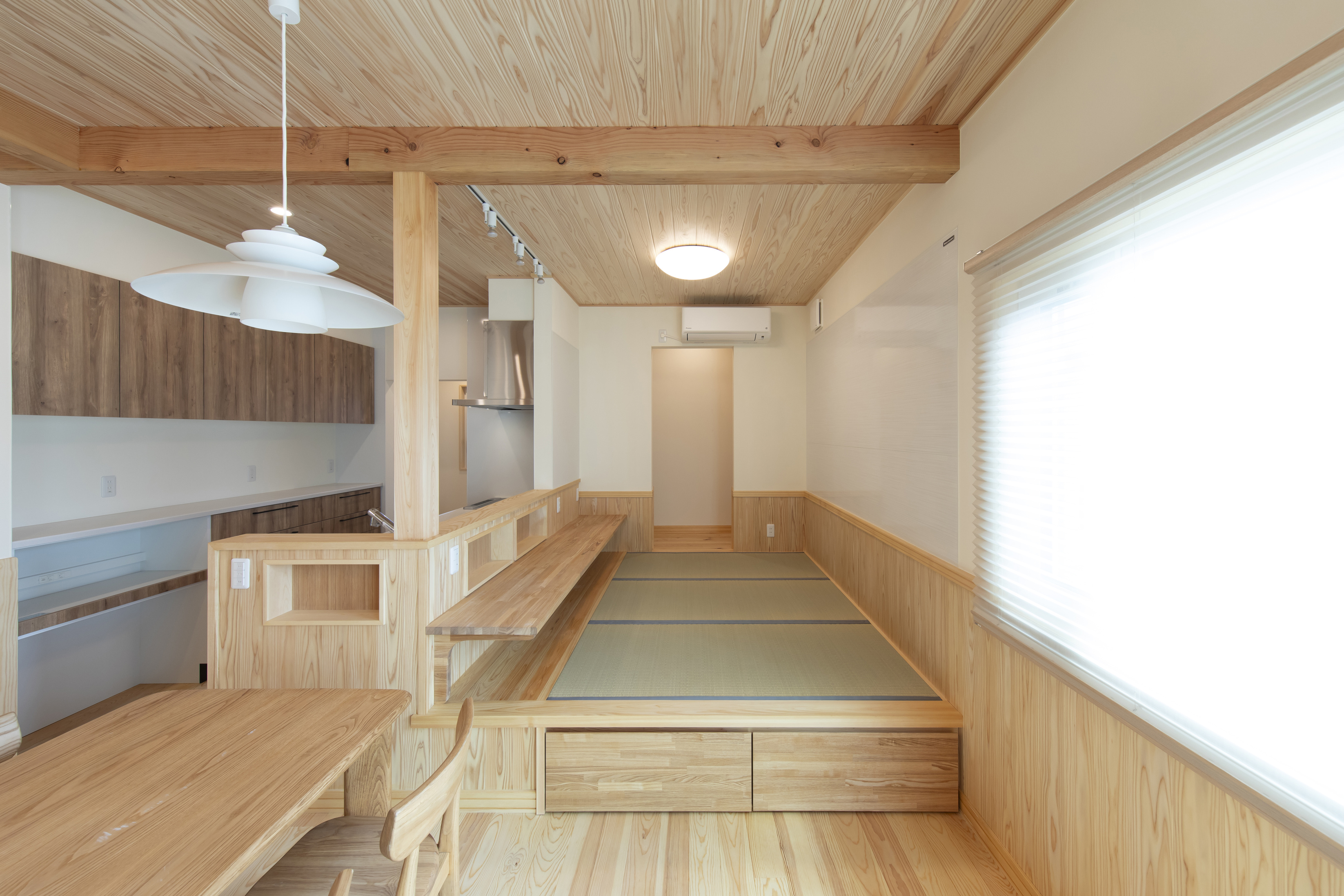 自然素材で統一された機能と美しさを両立する住まい - photo 8